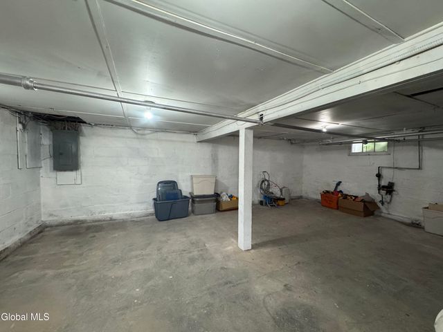 23 Hill Street, Glenville, NY 12008