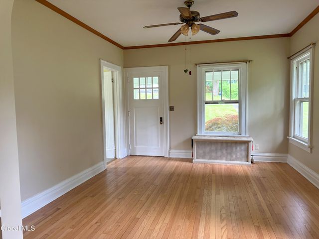 23 Hill Street, Glenville, NY 12008