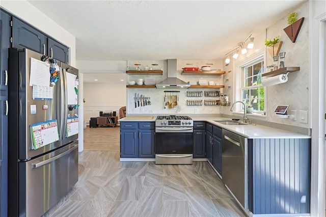 3 Fair Oaks Lane, Smithfield, RI 02828