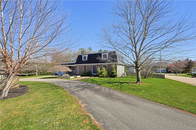 3 Fair Oaks Lane, Smithfield, RI 02828