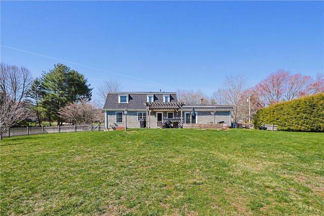 3 Fair Oaks Lane, Smithfield, RI 02828