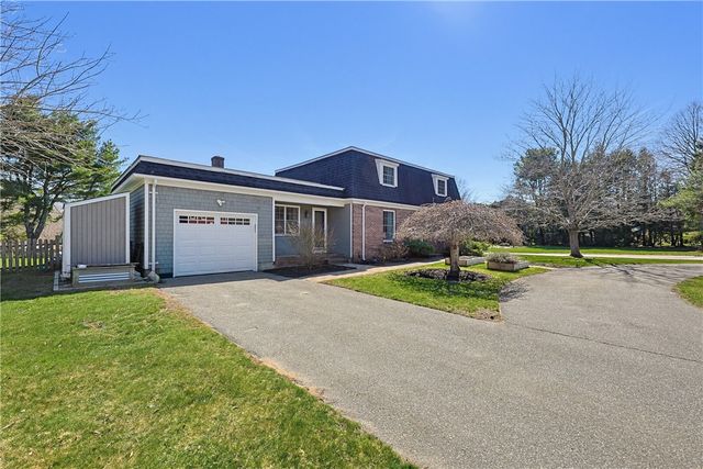 3 Fair Oaks Lane, Smithfield, RI 02828