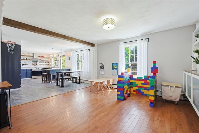 3 Fair Oaks Lane, Smithfield, RI 02828