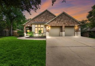 12311 Hawthorne Drive, Montgomery, TX 77356