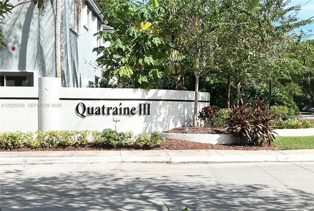 9832 NW 9th Ct, Plantation, FL 33324