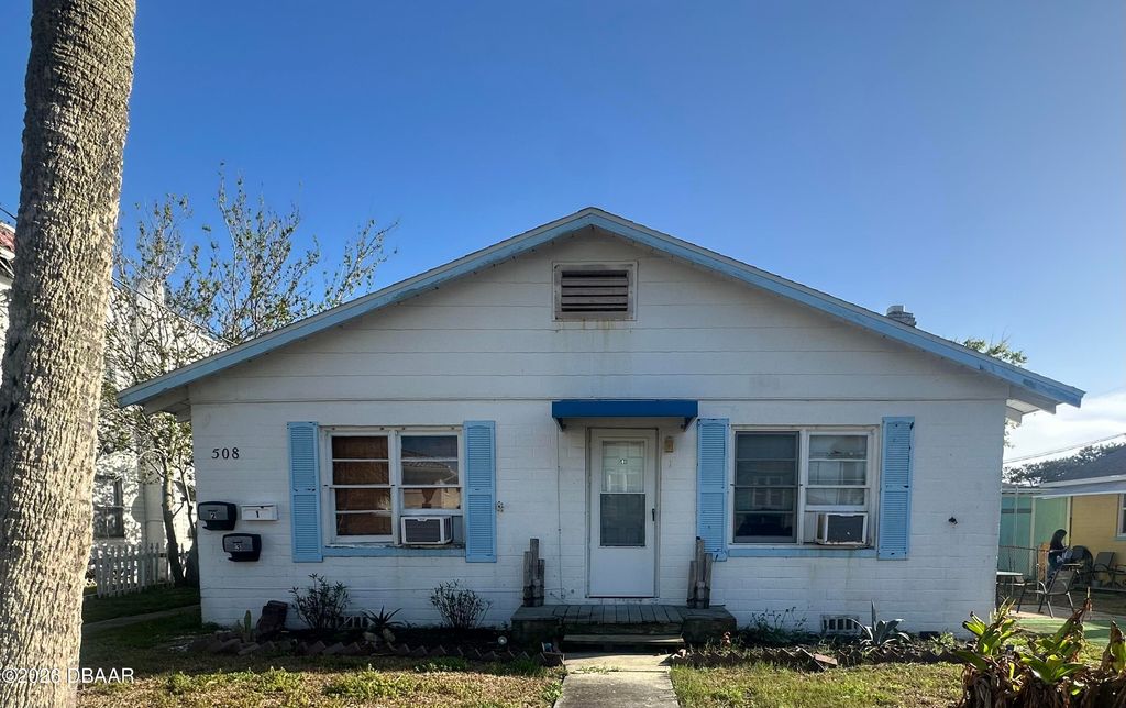 508 Braddock Avenue, Daytona Beach, FL 32118