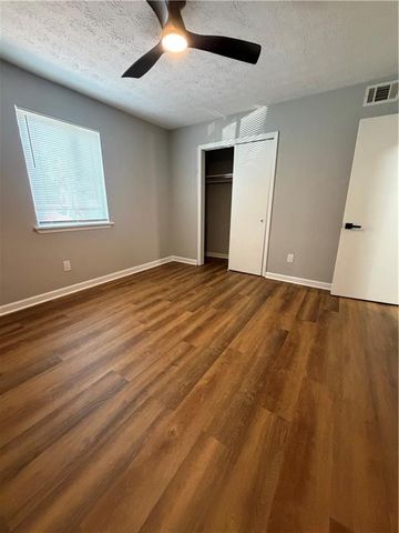 2394 Lawrenceville Highway A, Decatur, GA 30033