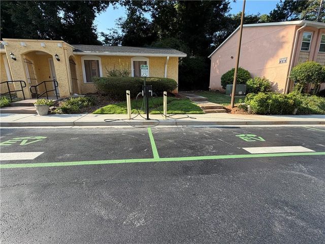 2394 Lawrenceville Highway A, Decatur, GA 30033
