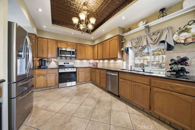 5633 W Avenue L2, Lancaster, CA 93536