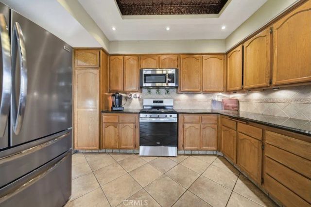 5633 W Avenue L2, Lancaster, CA 93536