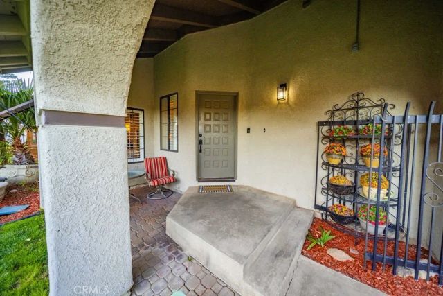 5633 W Avenue L2, Lancaster, CA 93536