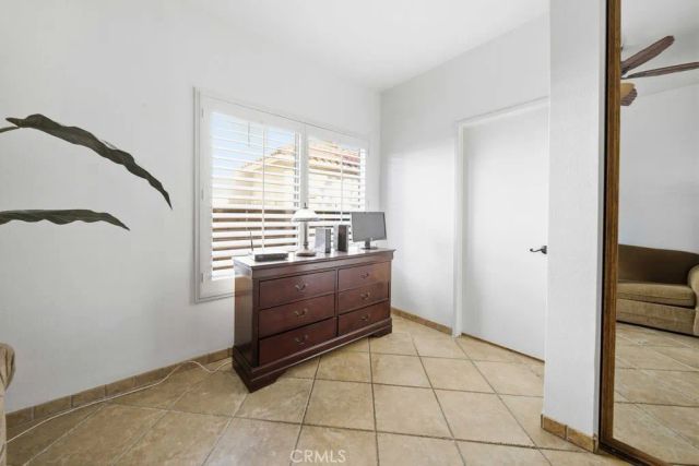 5633 W Avenue L2, Lancaster, CA 93536