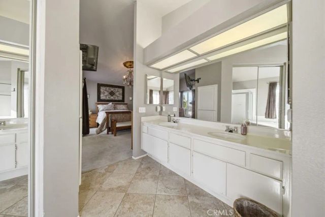 5633 W Avenue L2, Lancaster, CA 93536