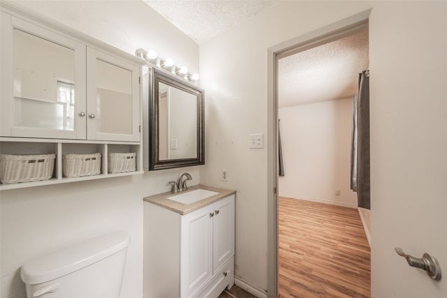 756 NW Wood Street, Burleson, TX 76028