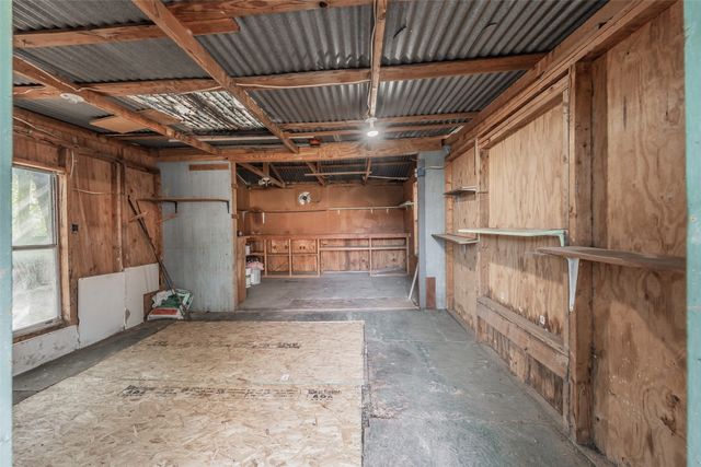 756 NW Wood Street, Burleson, TX 76028