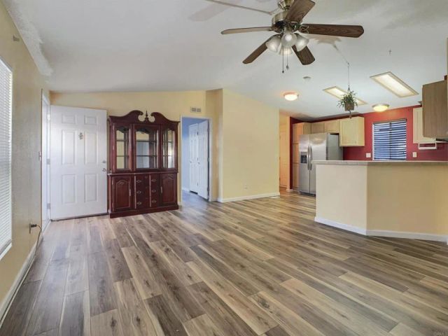 300 Thornton 5, El Cajon, CA 92021