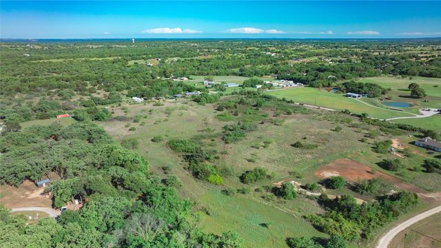 140 County Road 3598, Boyd, TX 76023