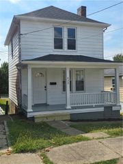 422 Vine St, Munhall, PA 15120