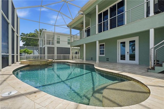5575 Avenida Pescadora, Fort Myers Beach, FL 33931