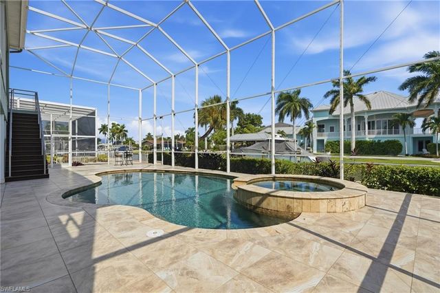 5575 Avenida Pescadora, Fort Myers Beach, FL 33931