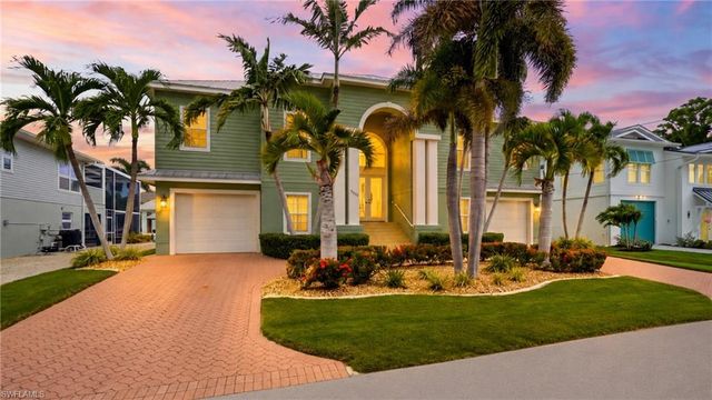 5575 Avenida Pescadora, Fort Myers Beach, FL 33931