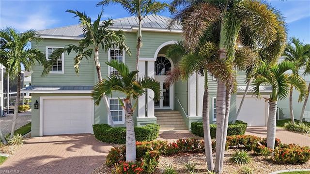 5575 Avenida Pescadora, Fort Myers Beach, FL 33931