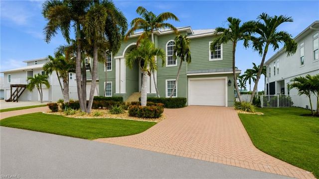 5575 Avenida Pescadora, Fort Myers Beach, FL 33931