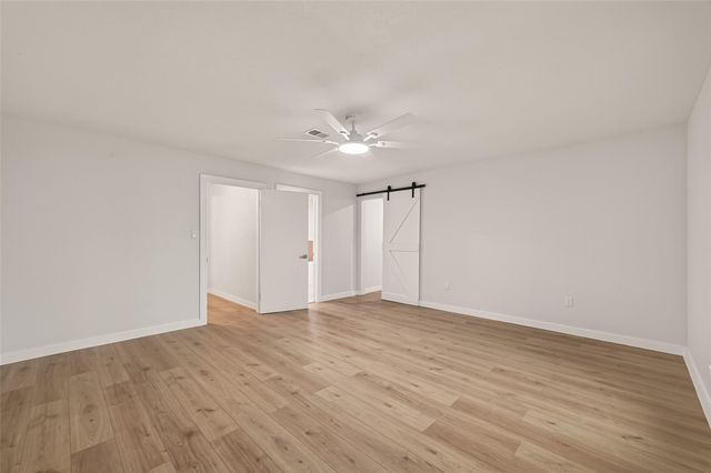 325 Hargett Street, Clute, TX 77531