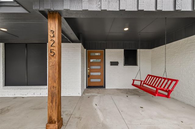 325 Hargett Street, Clute, TX 77531