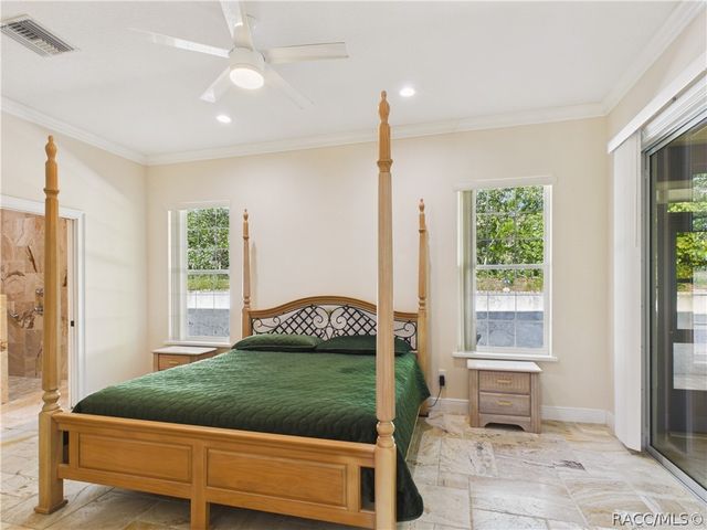 9254 S Deer Park Drive, Homosassa, FL 34446