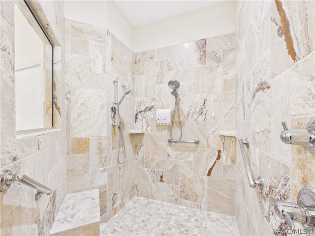 9254 S Deer Park Drive, Homosassa, FL 34446