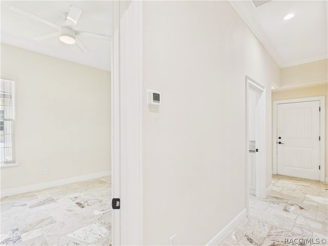 9254 S Deer Park Drive, Homosassa, FL 34446
