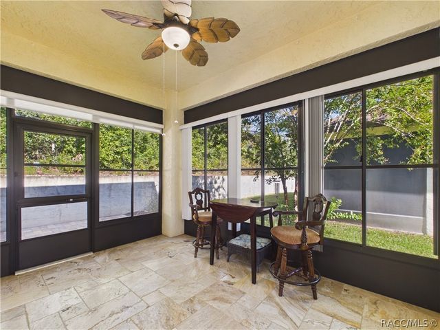 9254 S Deer Park Drive, Homosassa, FL 34446
