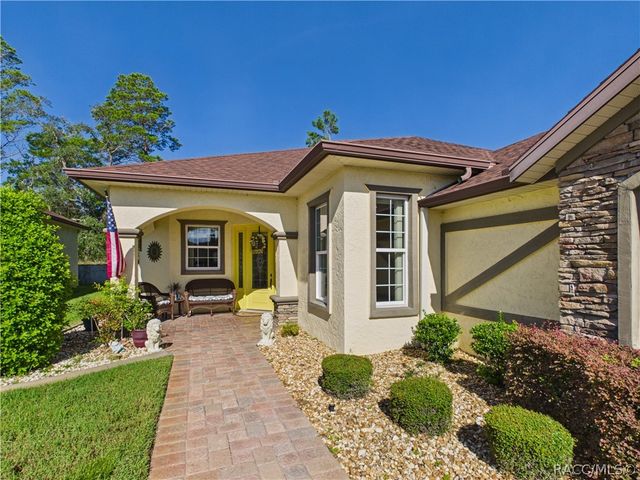 9254 S Deer Park Drive, Homosassa, FL 34446