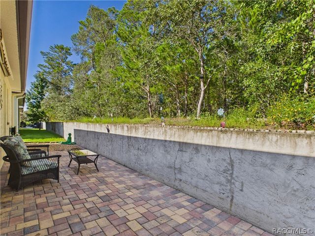 9254 S Deer Park Drive, Homosassa, FL 34446