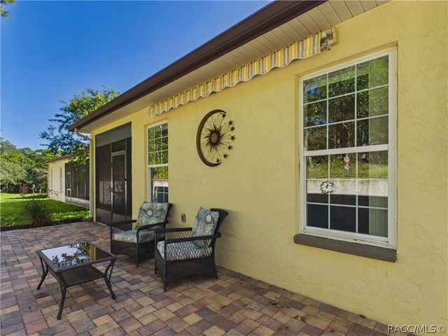 9254 S Deer Park Drive, Homosassa, FL 34446