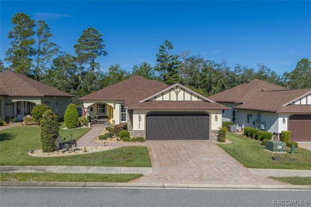 9254 S Deer Park Drive, Homosassa, FL 34446