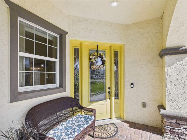 9254 S Deer Park Drive, Homosassa, FL 34446