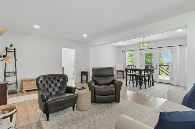 4509 Old Stage Road, Kingsport, TN 37664