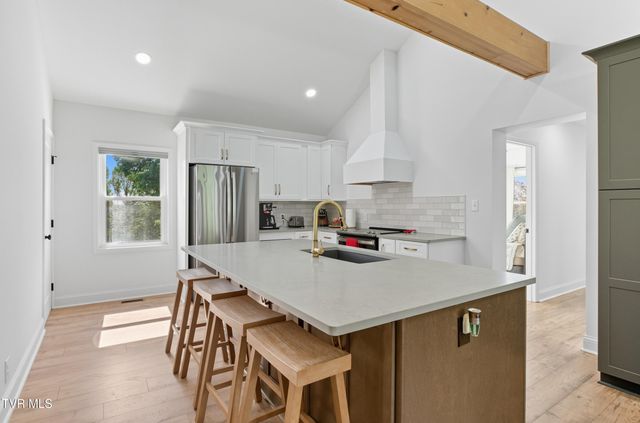 4509 Old Stage Road, Kingsport, TN 37664