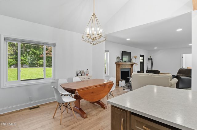 4509 Old Stage Road, Kingsport, TN 37664