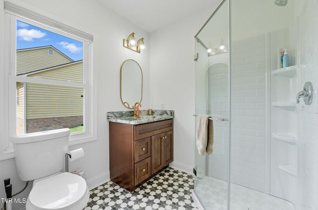 4509 Old Stage Road, Kingsport, TN 37664