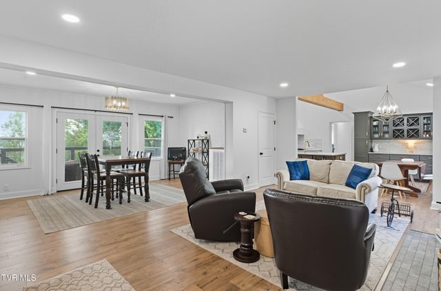 4509 Old Stage Road, Kingsport, TN 37664