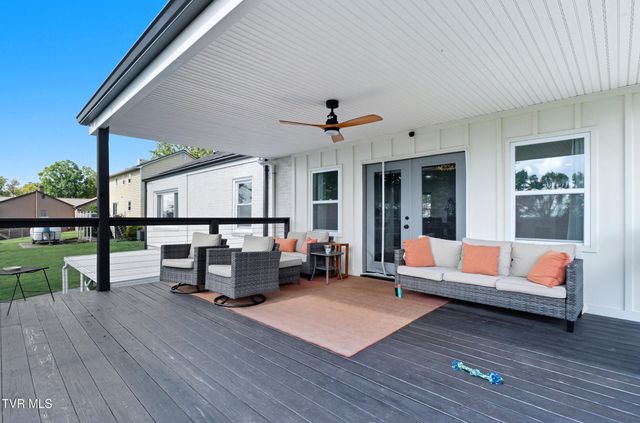 4509 Old Stage Road, Kingsport, TN 37664