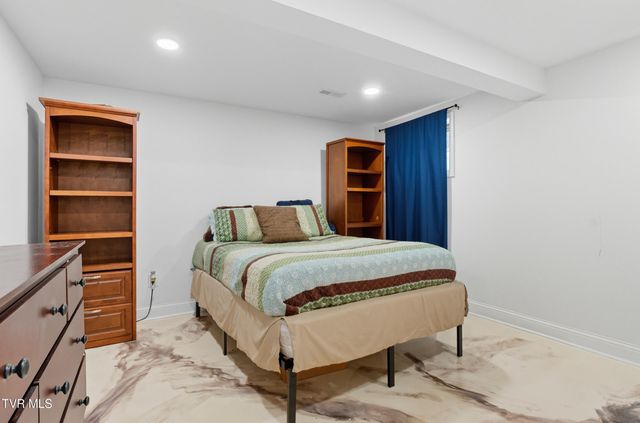 4509 Old Stage Road, Kingsport, TN 37664