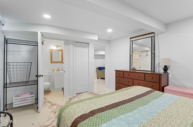 4509 Old Stage Road, Kingsport, TN 37664