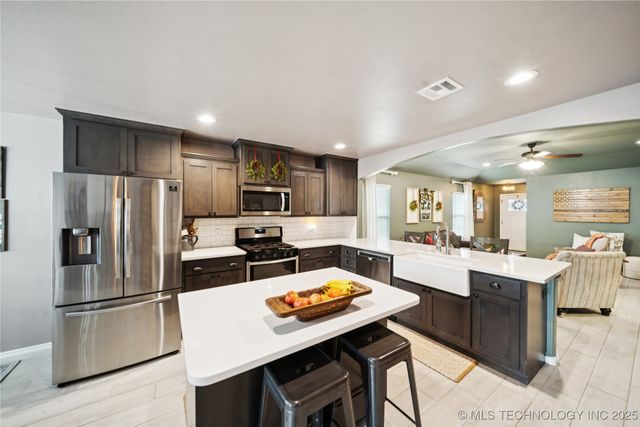 10303 N 99th East Avenue, Owasso, OK 74055