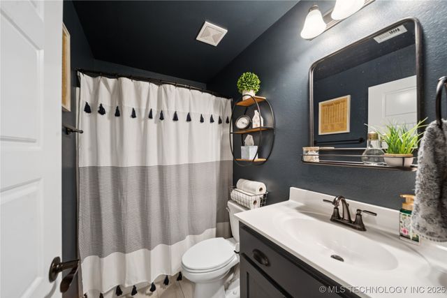 10303 N 99th East Avenue, Owasso, OK 74055