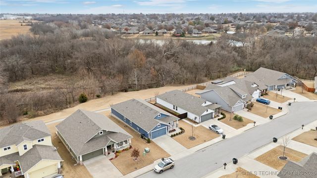 10303 N 99th East Avenue, Owasso, OK 74055