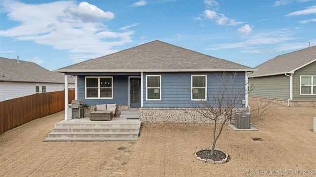 10303 N 99th East Avenue, Owasso, OK 74055